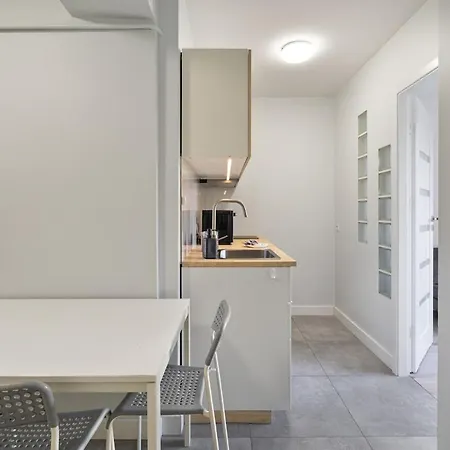アパート Urban Chic - Great Location- Stays-kredytowa *